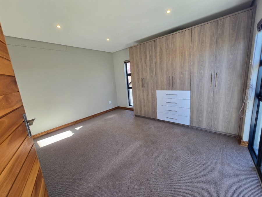 3 Bedroom Property for Sale in Wild Olive Estate Free State